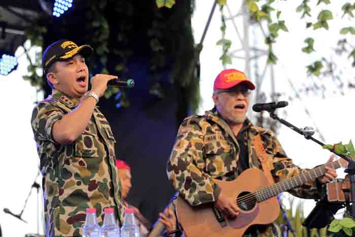 Lagu-Lagunya Jadi Teman Mandi Gubernur Ridho, Iwan Fals: Terima Kasih, Ternyata Saya Sudah Sangat Tua