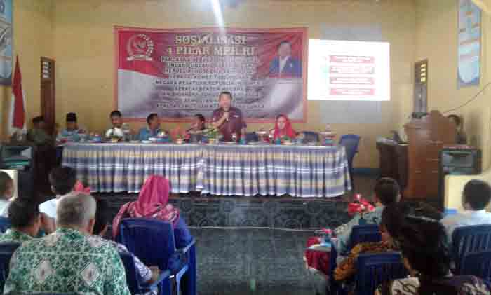Ketua Fraksi PAN MPR Sosialisasikan Empat Pilar di Desa Tunggal Warga