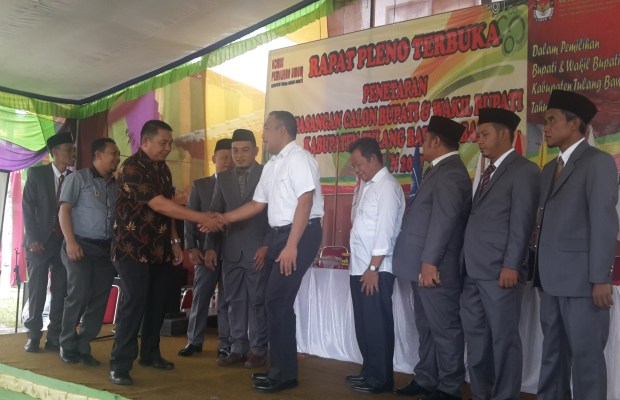 Pasangan Umar Ahmad – Fauzi Hasan Calon Tunggal Pilkada Tulangbawang Barat
