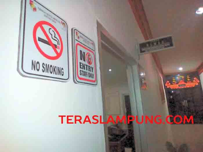 Hanya Staf yang Boleh Masuk Kantor Humas Pemkab Lampung Utara