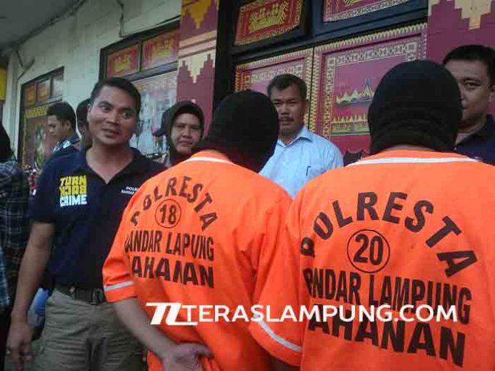 Anggota Sindikat Pembobol ATM Ini Kuras Uang Puluhan Juta dengan Tusuk Gigi