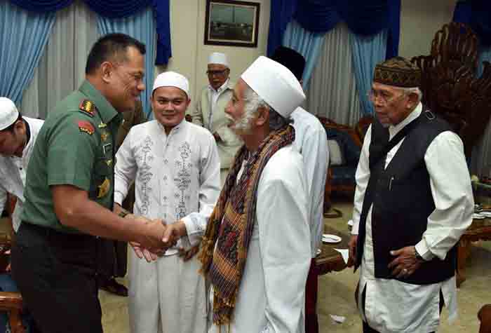 Panglima TNI Apresiasi Peran Ulama dalam Aksi Damai 4 November 2016