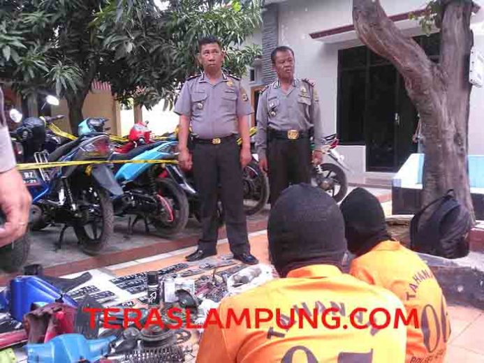 Dua Pencuri Sepeda Motor dan Dua Penadah Dibekuk Polisi