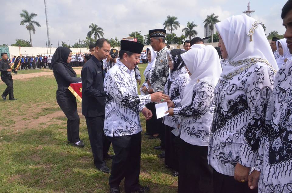 Peringatan HGN, Walikota Herman HN Apresiasi Para Guru