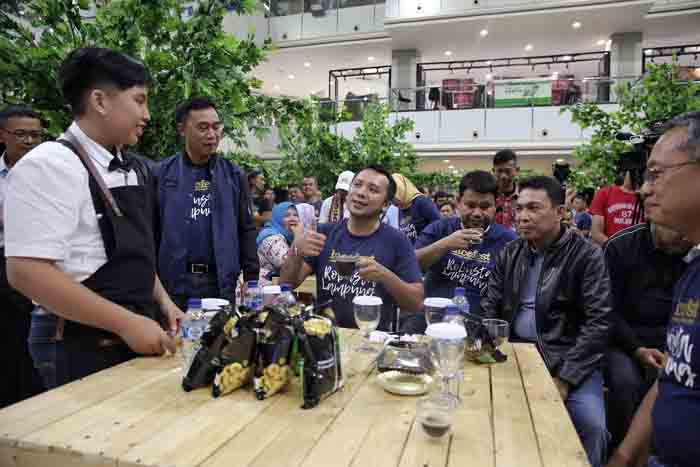 Tutup Lacofest 2016, Gubernur Ridho Kongko Bareng Komunitas Penikmat Kopi