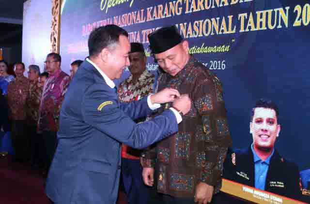 Mustafa Raih Penghargaan Pembina Karang Taruna Terbaik Nasional 2016