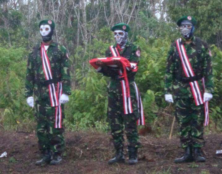 Heboh Tentara Bertopeng Kibarkan Bendera Bulan Bintang di Aceh