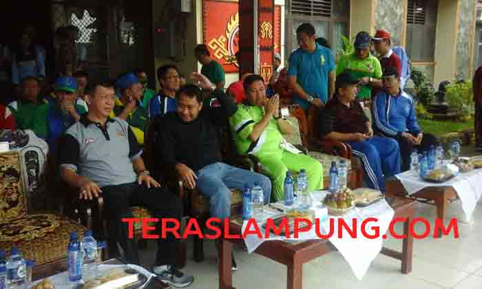 Bupati Agung Minta Pejabat Dinas PU Lebih Terbuka