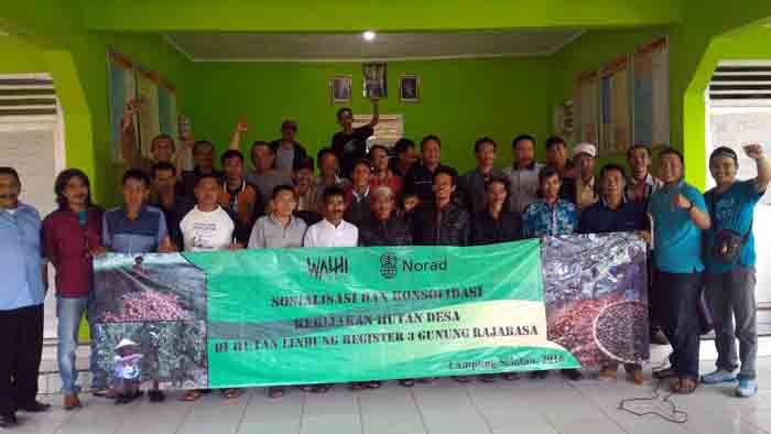 Walhi Lampung Sosialisasikan Program Hutan Desa Register Gunung Rajabasa