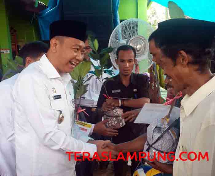 Bupati Lampura akan Tindak Tegas Oknum yang Lakukan Pungli