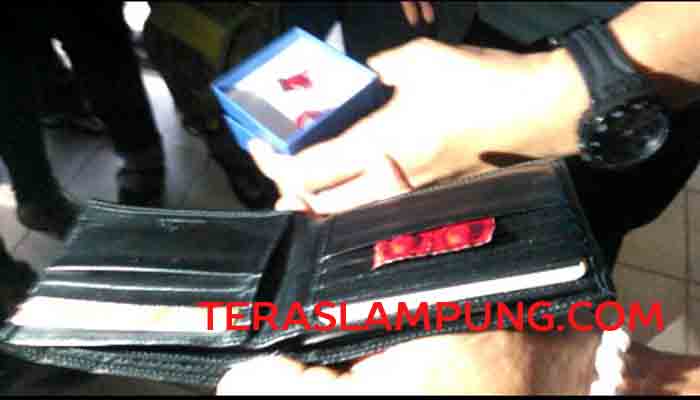 Pil “Happy Five” Ditemukan di Dompet Sekda Tanggamus dan Kotak Perhiasan Oca