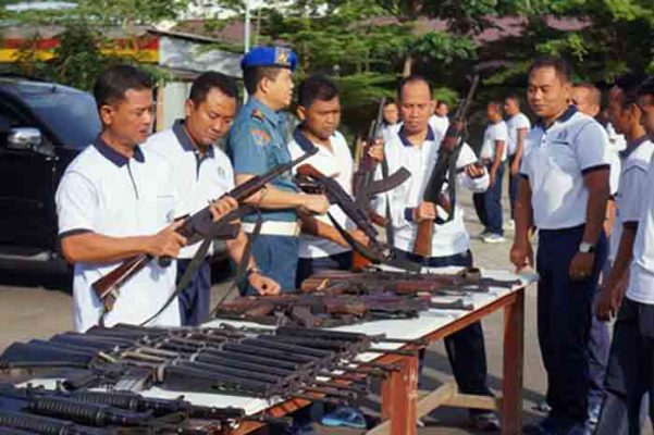 Sidak Senjata, Danlanal Lampung Ingatkan Prajurit tidak Miliki Senjata Ilegal