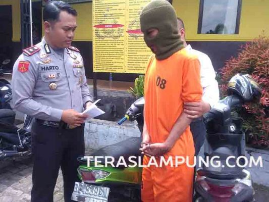 Penadah Barang Ini Jual— Beli Sepeda Motor Curian Melalui Akun Facebook