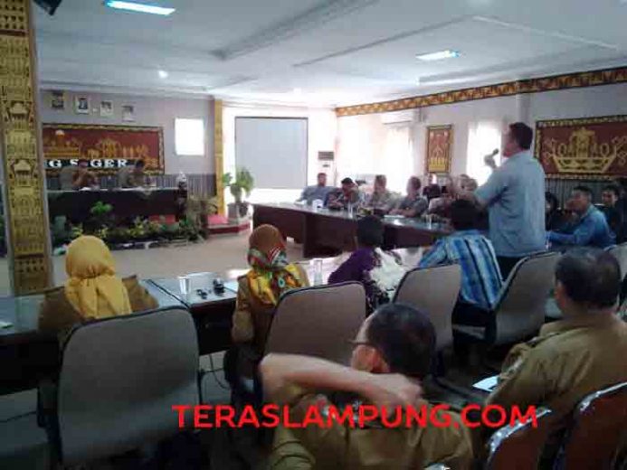 Pemkab-DPRD Lampura akan Panggil Pengusaha yang Tolak Naikkan Harga Singkong