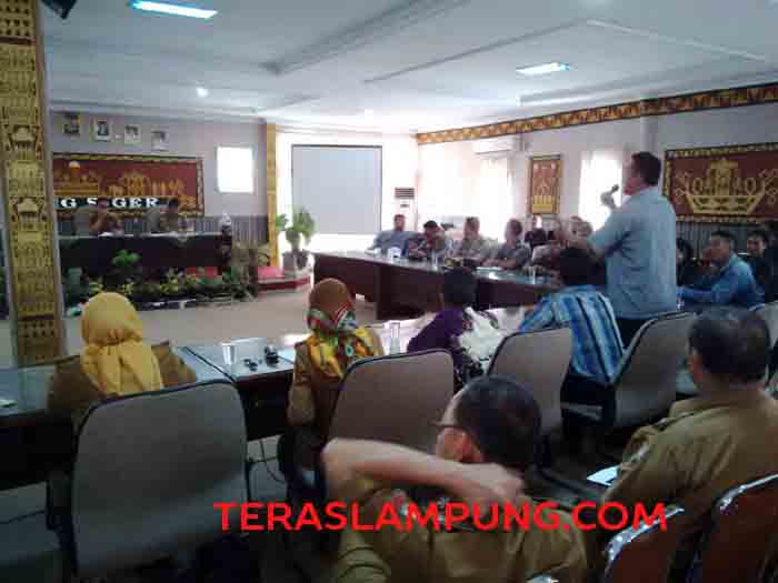 Pemkab-DPRD Lampura akan Panggil Pengusaha yang Tolak Naikkan Harga Singkong