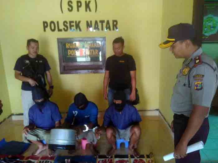 Penggerebekan Judi Koprok: Tiga Pemain Ditangkap, Dua Bandar Kabur