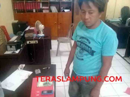 Simpan Dua Paket Sabu, Warga Desa Blambangan Ditahan di Polres Lampura