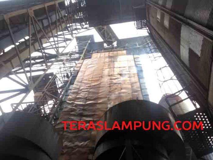 Mesin Oven Jagung Milik PT Charoen Pokphand Terbakar