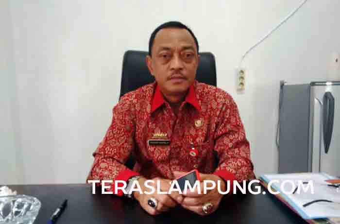 Dinas Perikanan Lampura Bagikan 285.500 Benih Ikan pada 2016