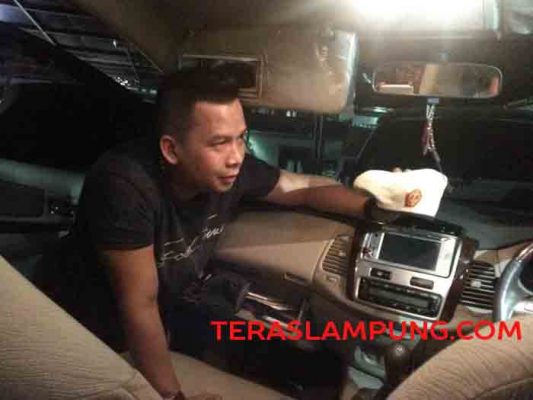 Berjudi dan Pesta Sabu, Wakil Ketua dan Anggota DPRD Pesawaran Dibekuk Polisi