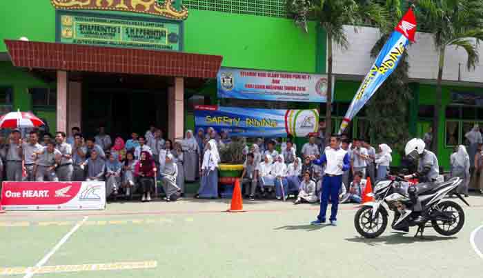 TDM Sosialisasikan Berkendara Aman di SMA Perintis 1