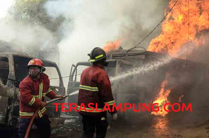 Tangki Meledak Diduga Milik Oknum TNI, Polisi Masih Selidiki Penyebab Kebakaran