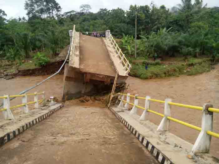 Sebelum Jembatan Tanjung Riang Ambrol Terjadi Getaran Hebat