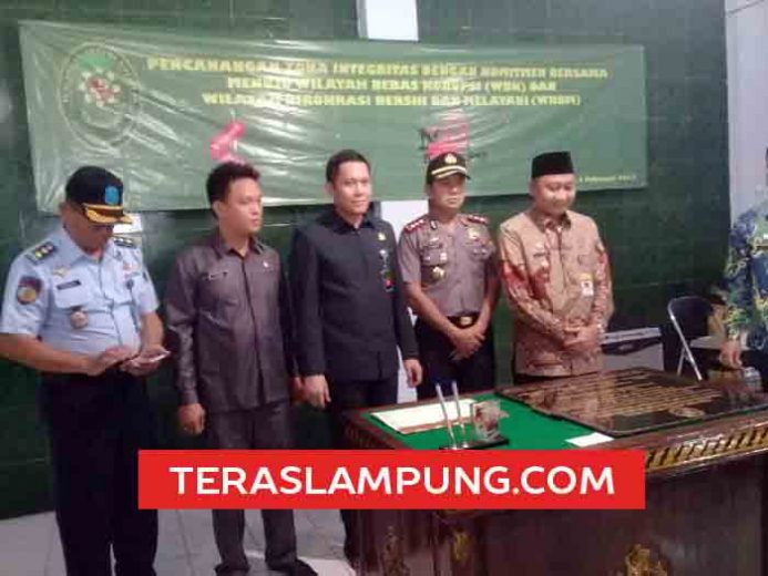 Bupati Lampura Tegaskan Komitmen Berantas Korupsi