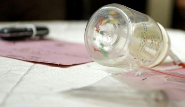 Terjaring OTT, Polisi Temukan Bong di Laci Kepala Disdukcapil Tanggamus