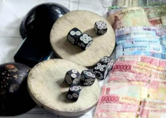 Gerebek Sarang Judi Koprok di Pesawaran, Polisi Tangkap Tiga Tersangka