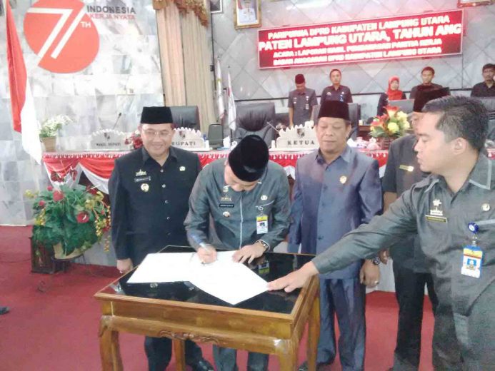 Hasilkan Sembilan Perda pada 2016, pada 2017 Pemkab-DPRD Lampura akan Kerja Keras Bahas 19 Raperda