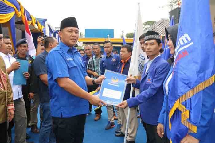 Mustafa Lantik Pengurus DPD, DPC, dan DPRt Partai NasDem Way Kanan
