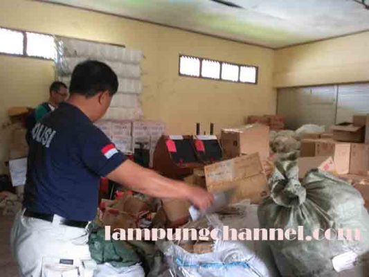 Ribuan Sukucadang Palsu Asal China Beredar di Lampung