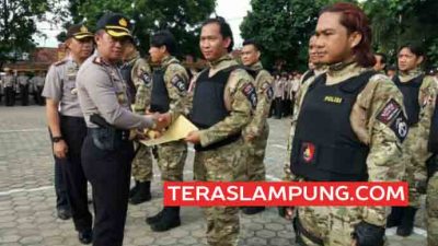 Kapolresta Bandarlampung Berikan Penghargaan kepada Tim Tekab 308