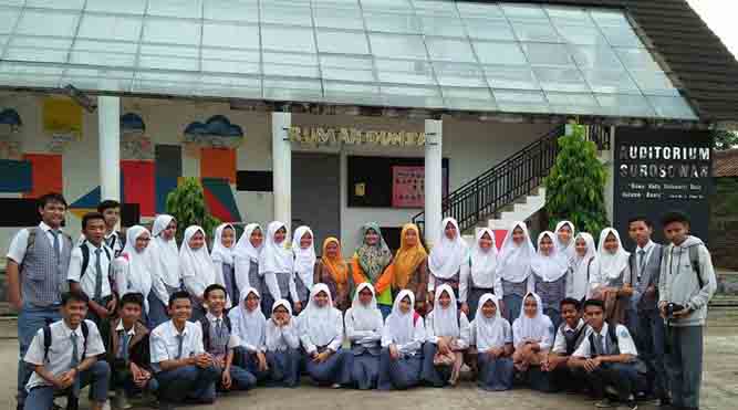 Limabelas Tahun Rumah Dunia