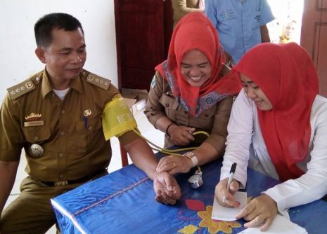 HUT ke-20 Tulangbawang, Puskesmas Gedung Meneng Adakan Berobat Gratis dan Sunatan Massal