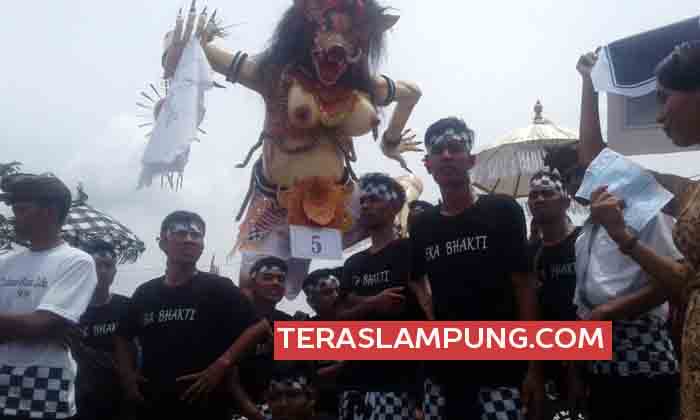 Sambut Tahun Baru Saka 1939 dan Nyepi, Umat Hindu di Lamsel Gelar Festival Ogoh-ogoh