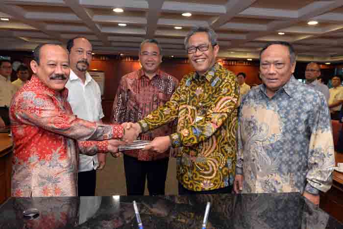 Percepat Pertumbuhan Ekonomi Perdesaan, Kemendes PDTT dan Bulog Dirikan Mitra BUMDes