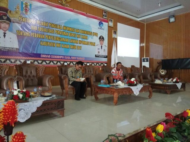 PPID Pemkab Way Kanan Dikukuhkan, KI Lampung Sosialisasikan UU KIP