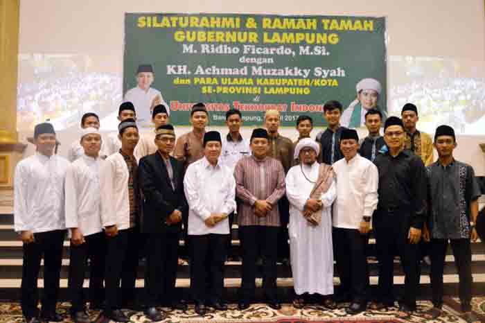 Sehari Dua Kali Gubernur Ridho Bertemu Para Kyai dan Ulama