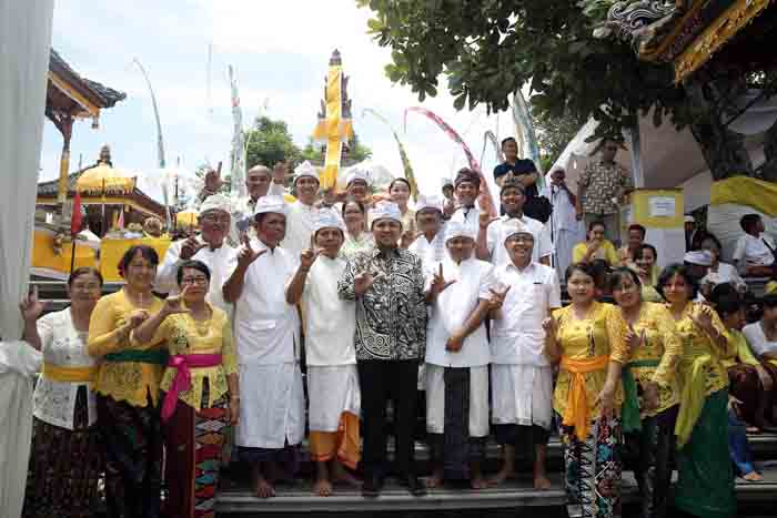 Hadiri Galungan dan Kuningan, Gubernur Ridho Minta Doa Restu Umat Hindu Lampung
