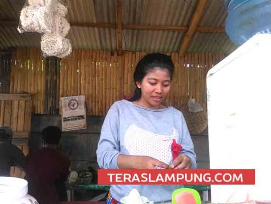 Mahasiswi Polinela Ini Tidak Tahu Bocah yang Digendongnya Tewas dengan Leher Tergorok