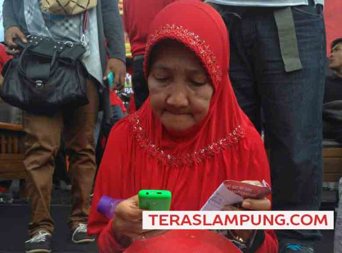 Ini Mimpi Nenek Wati Sebelum Dapat Rezeki Mobil Jalan Sehat HUT Kota Bandarlampung