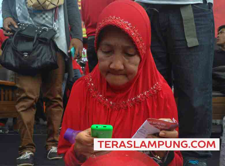 Ini Mimpi Nenek Wati Sebelum Dapat Rezeki Mobil Jalan Sehat HUT Kota Bandarlampung