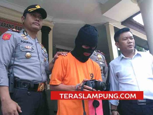 Pura-Pura Tanya Harga Pre-Wedding, Audri Ngembat Kamera di Studio Foto