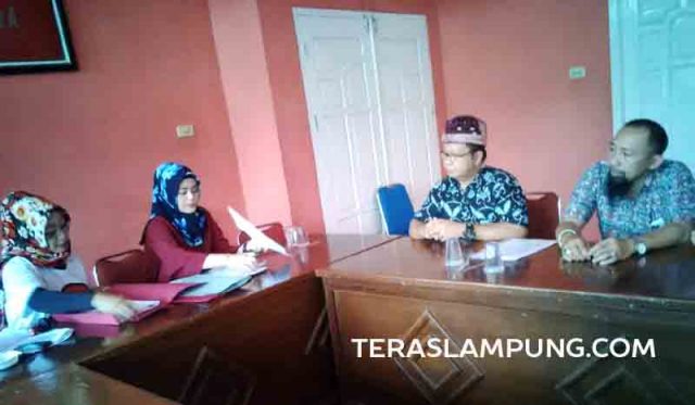 Pilkada Lampura, Baru Dua Orang Ambil Formulir Bakal Calon Bupati-Wakil Bupati-di DPC PDIP