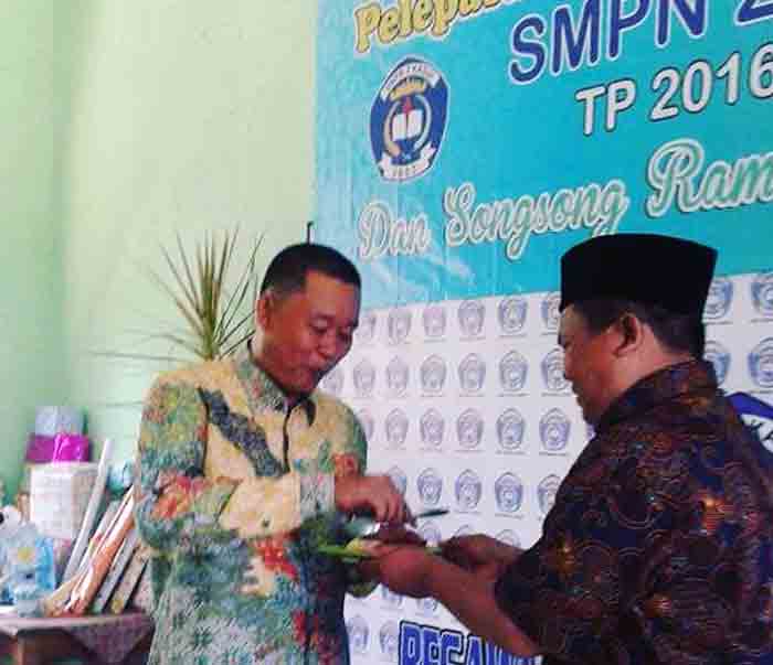 SMPN 2 Kasui Lepas Siswa Kelas 9 dengan Khataman Baca Tulis Quran