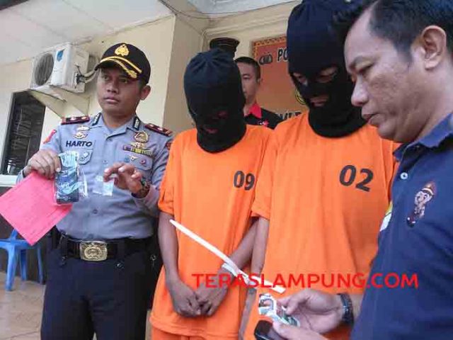 Dua Pemuda Dicokok Polisi saat Bertransaksi Narkoba di Jalan Tamin