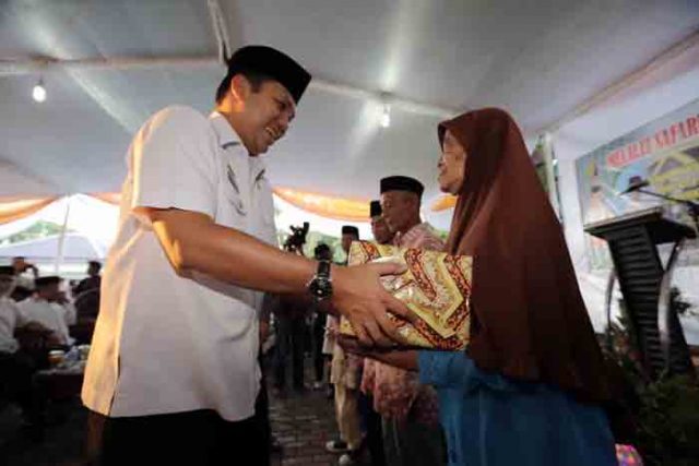 Gubernur Ridho Pimpin Safari Ramadan di Kota Metro