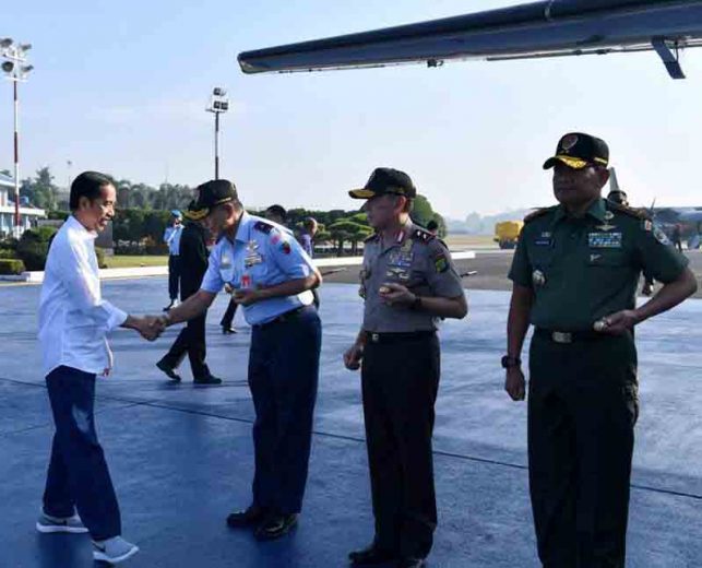 Cerita Presiden Jokowi Memakai Sepatu Kets Saat Berkunjung ke Tasikmalaya